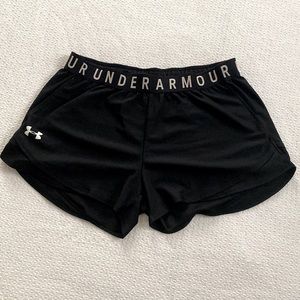 Under Armour loose workout shorts with pockets